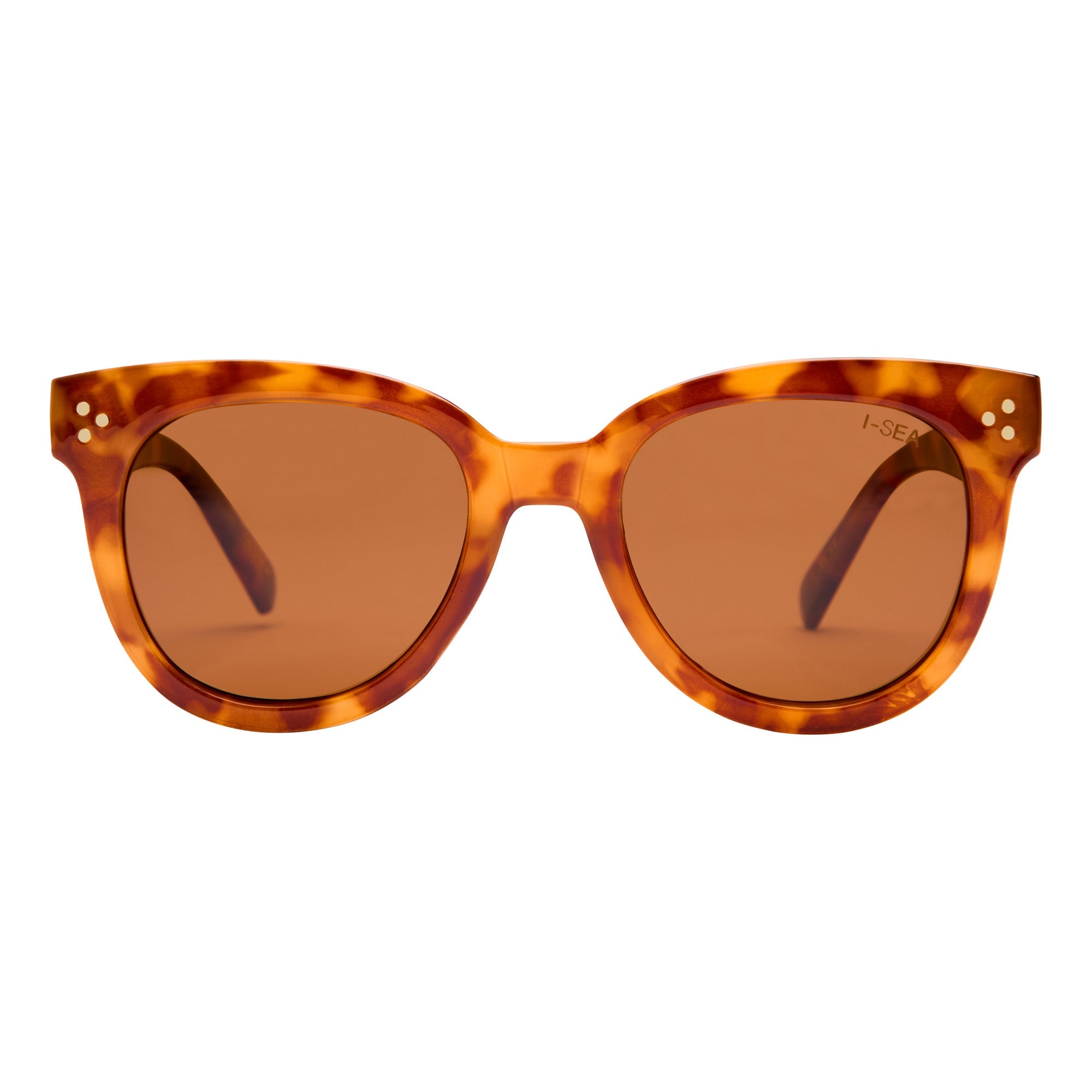 Tortoiseshell sunglasses with brown lenses on a white background.
TORT / BROWN POLARIZED LENS