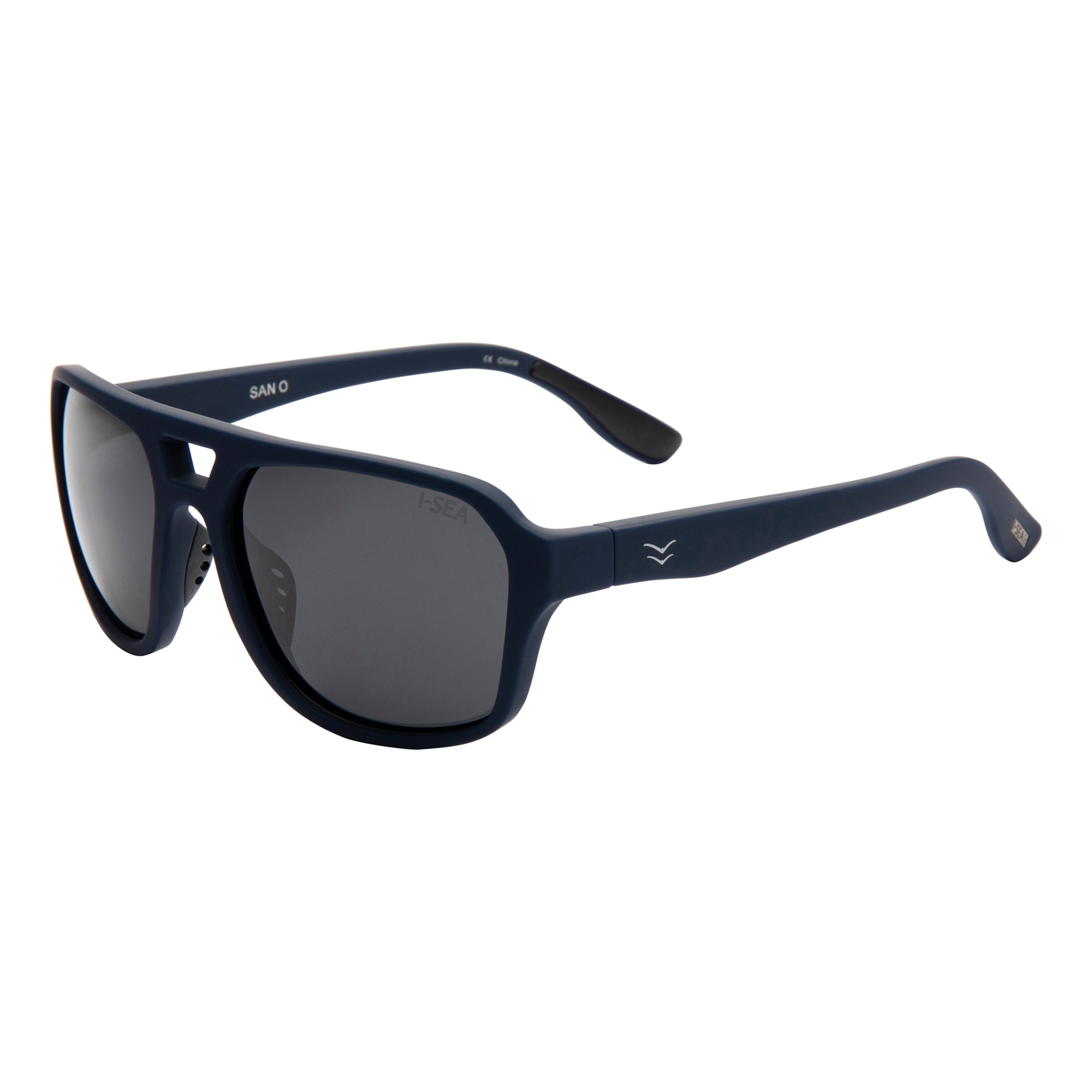 Black sunglasses on a white background.
SEA / SMOKE POLARIZED LENS