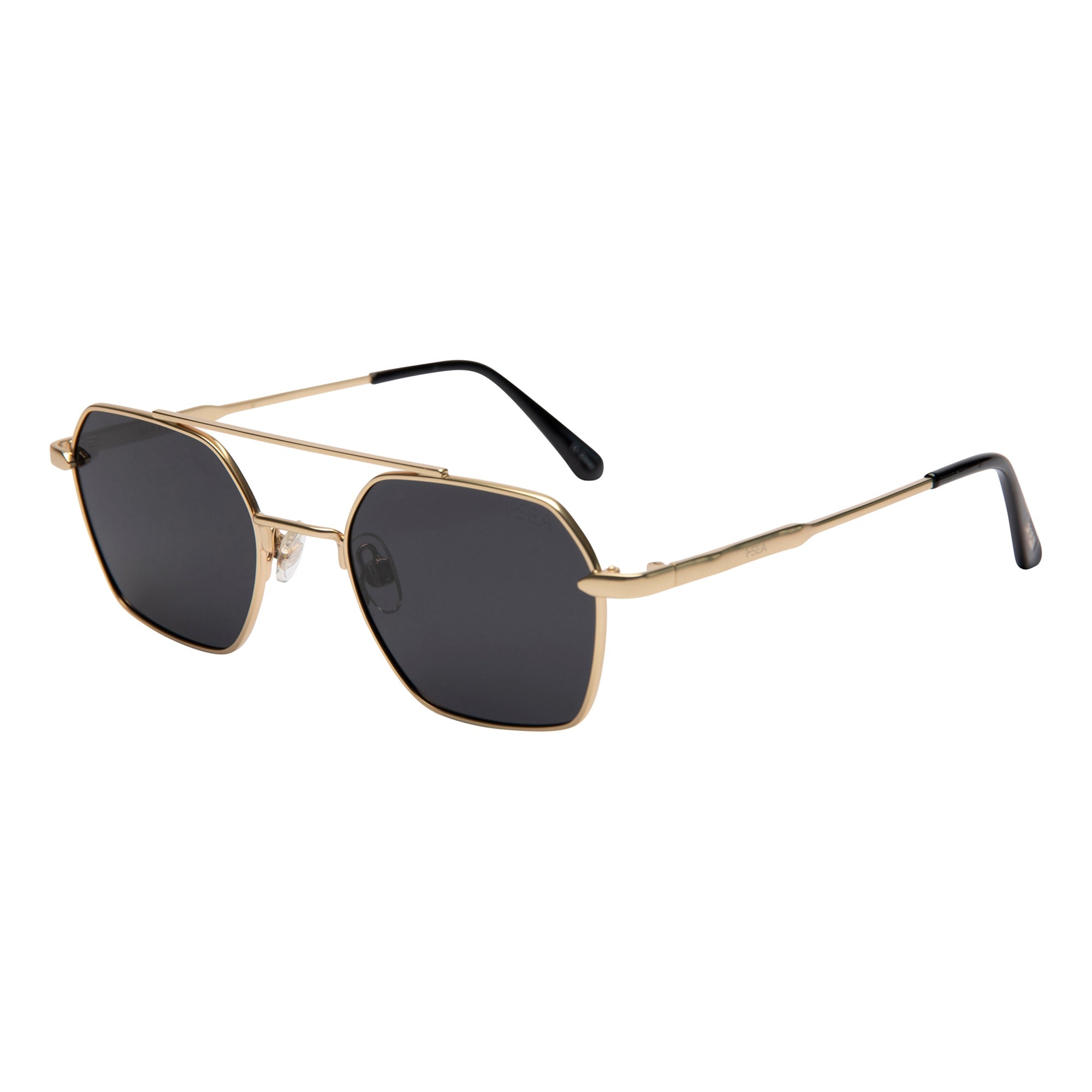 Sunglasses with gold frame and brown lenses on a white background.
GOLD / ONYX POLARIZED LENS