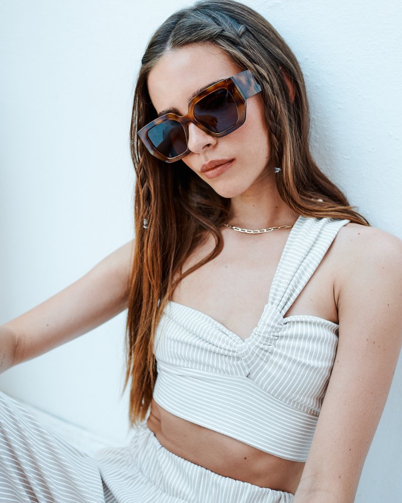 OLIVIA-MOC