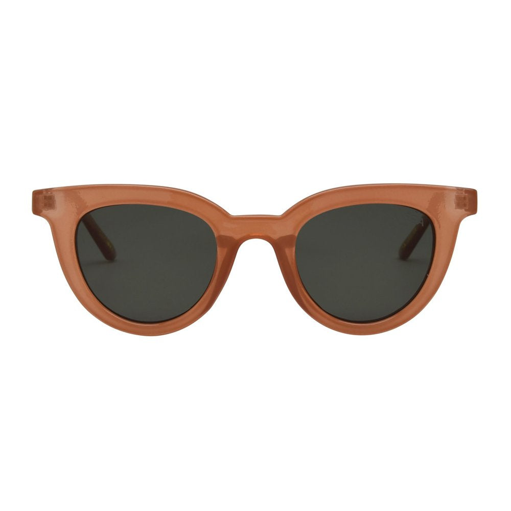 Brown sunglasses with dark lenses on a white background.
MAPLE / GREEN POLARIZED LENS
