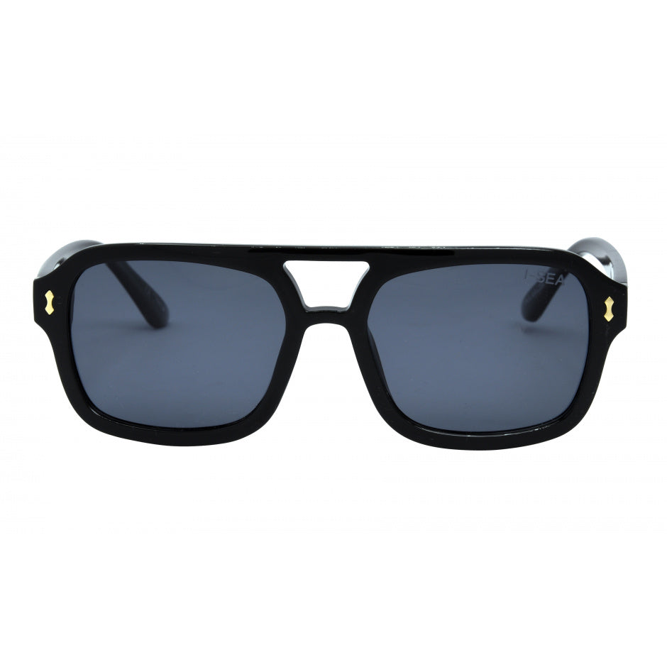 Black sunglasses with a white background.
BLACK / SMOKE POLARIZED LENS