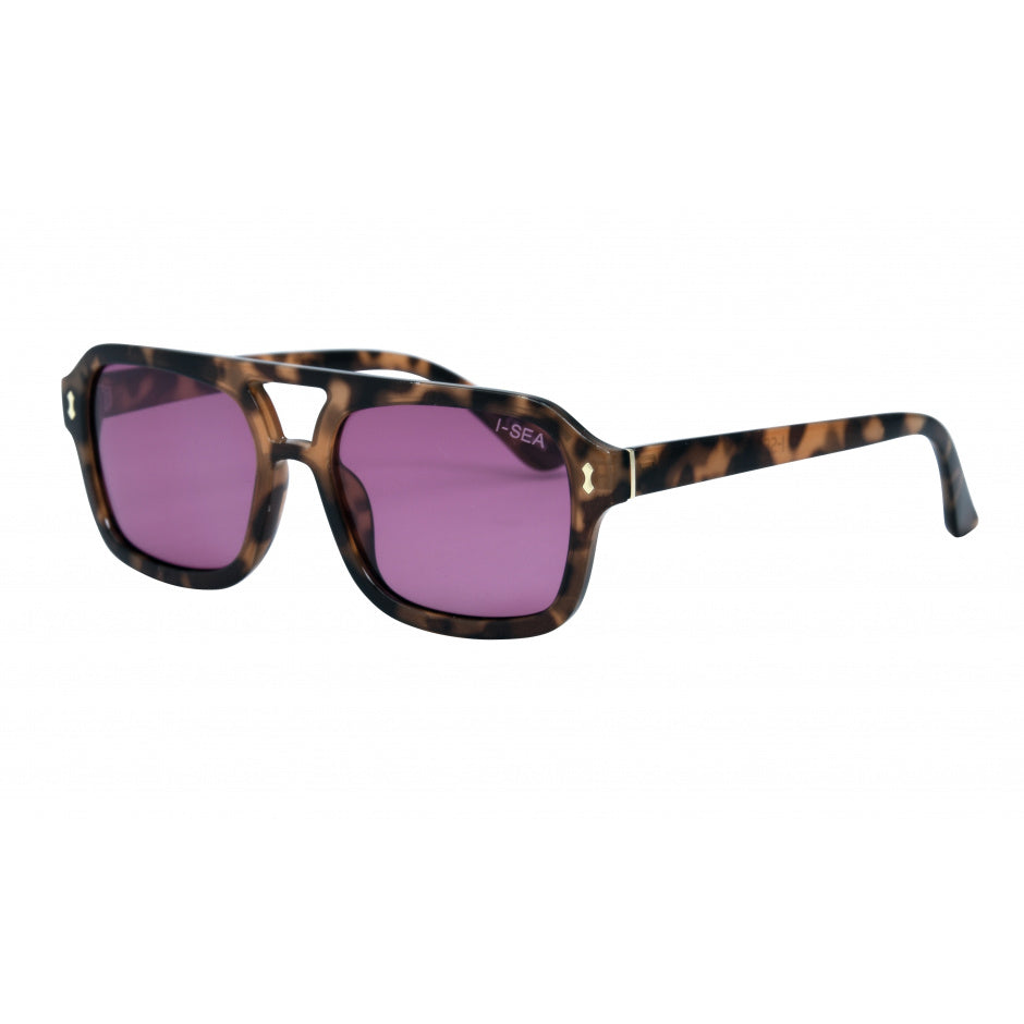 Sunglasses with tortoiseshell frame and purple lenses on a white background.
HONEY TORT / LAVENDER LENS