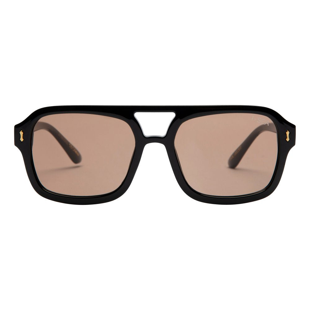 Black sunglasses with brown lenses on a white background.
BLACK / COCOA LENS