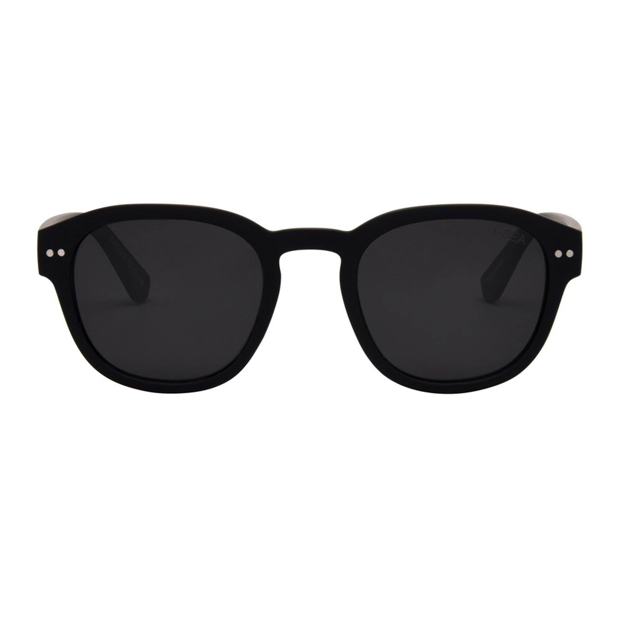 Black sunglasses with dark lenses on a white background.
BLACK / SMOKE POLARIZED LENS