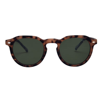 Sunglasses with tortoiseshell frame and dark lenses on a white background.
BLONDE TORT / GREEN POLARIZED LENS