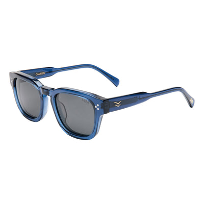 Black sunglasses with a brand logo on a white background.
DARK SEAS / SMOKE POLARIZED LENS