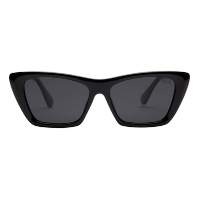 Black sunglasses with dark lenses on a white background.
BLACK / SMOKE POLARIZED LENS