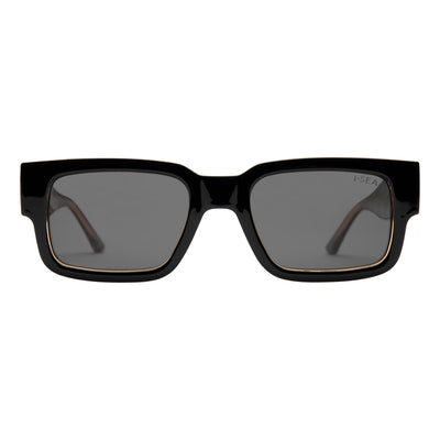 Black sunglasses with dark lenses on a white background.
BLACK LEOPARD / SMOKE POLARIZED LENS