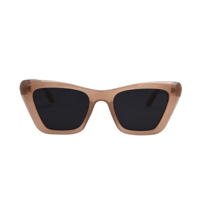 Sunglasses with wooden frame and black lenses on a white background.
SAND / SMOKE POLARIZED LENS