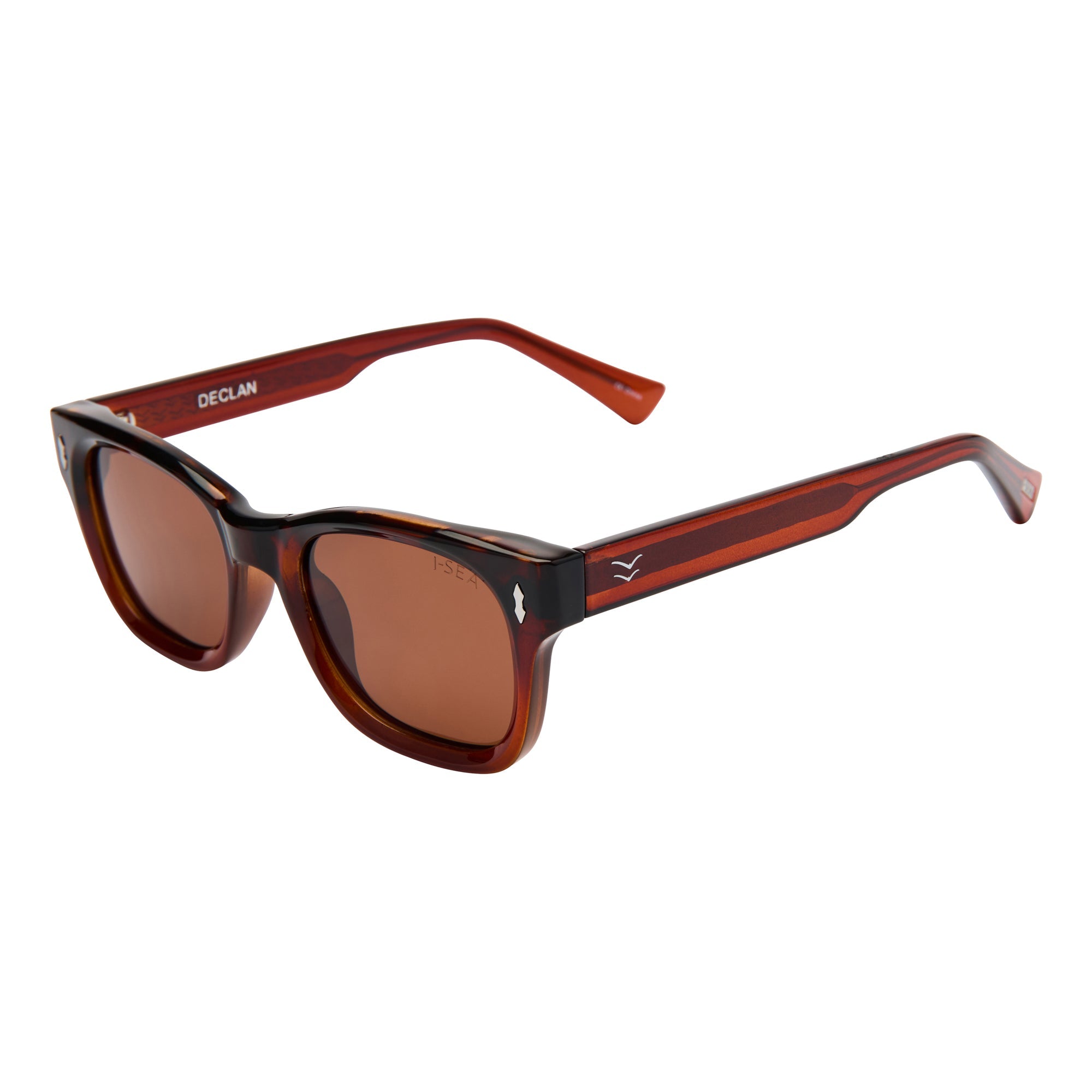 Sunglasses with brown lenses and tortoiseshell frame on a white background.
TORT COLA / BROWN POLARIZED LENS