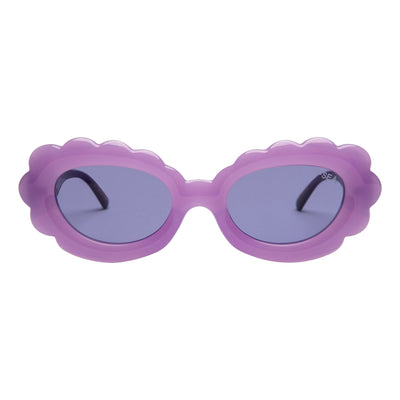Purple sunglasses with scalloped edges on a white background.
GRAPE / LAVENDER POLARIZED LENS