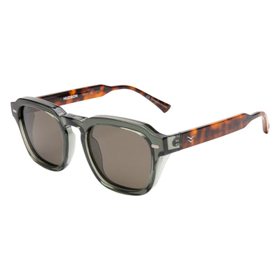 Sunglasses with tortoiseshell frame and clear lenses on a white background.
LEAF & TORT / TAUPE POLARIZED LENS
