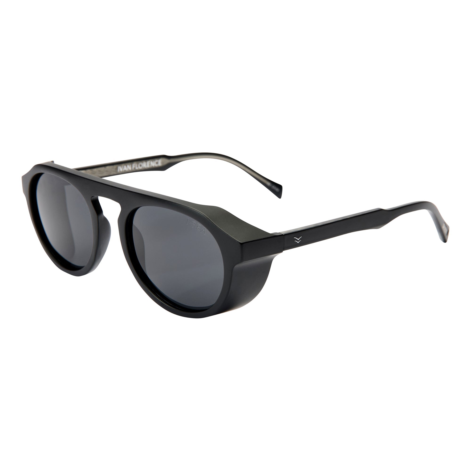 BLACK / SMOKE POLARIZED LENS