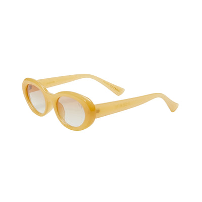 Yellow sunglasses on a white background.
LEMON / BROWN GRADIENT POLARIZED LENS