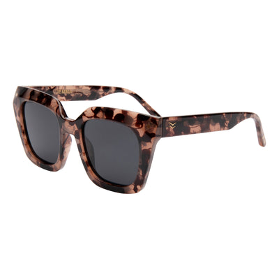 Sunglasses with tortoiseshell frame and dark lenses on a white background.
BLONDE TORT / SMOKE POLARIZED LENS