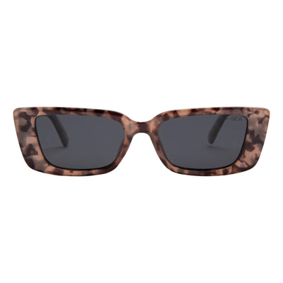 Sunglasses with tortoiseshell frame and dark lenses on a white background.
BLONDE TORT / SMOKE POLARIZED LENS