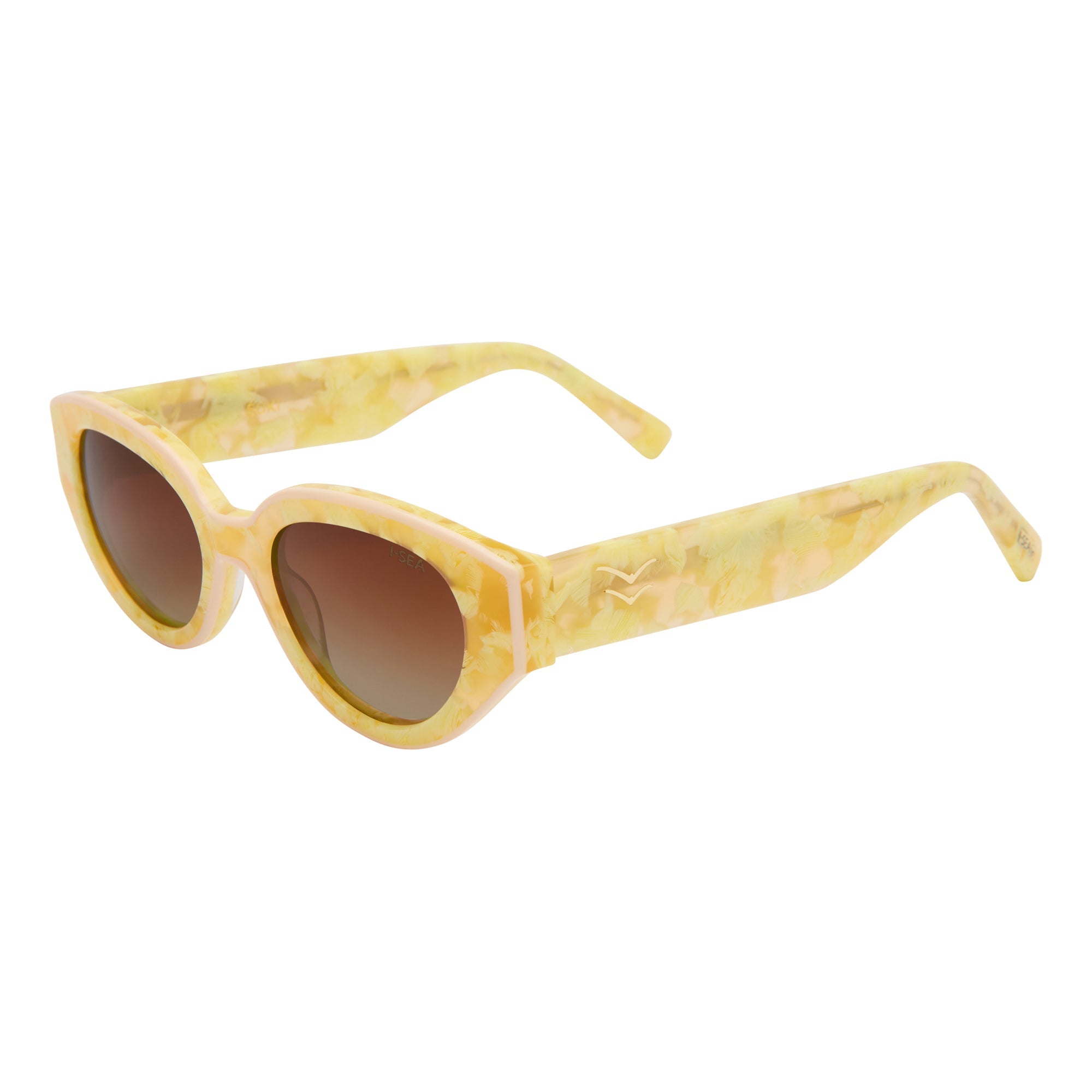 Yellow sunglasses with a white background.
CITRUS / BROWN GRADIENT POLARIZED LENS
