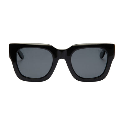 Black sunglasses with dark lenses on a white background.
BLACK / SMOKE POLARIZED LENS