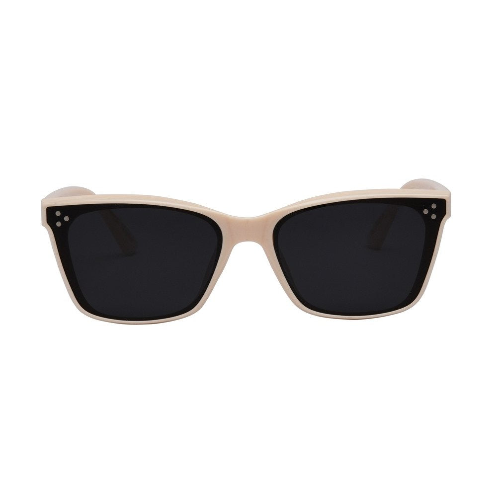 Beige sunglasses with black lenses on a white background.
CREAM / SMOKE POLARIZED LENS