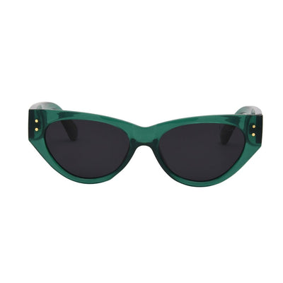 Green sunglasses with dark lenses on a white background.
HUNTER GREEN / SMOKE POLARIZED LENS