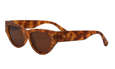 Tortoiseshell sunglasses with brown lenses on a white background.
HAVANA TORT / BROWN POLARIZED LENS