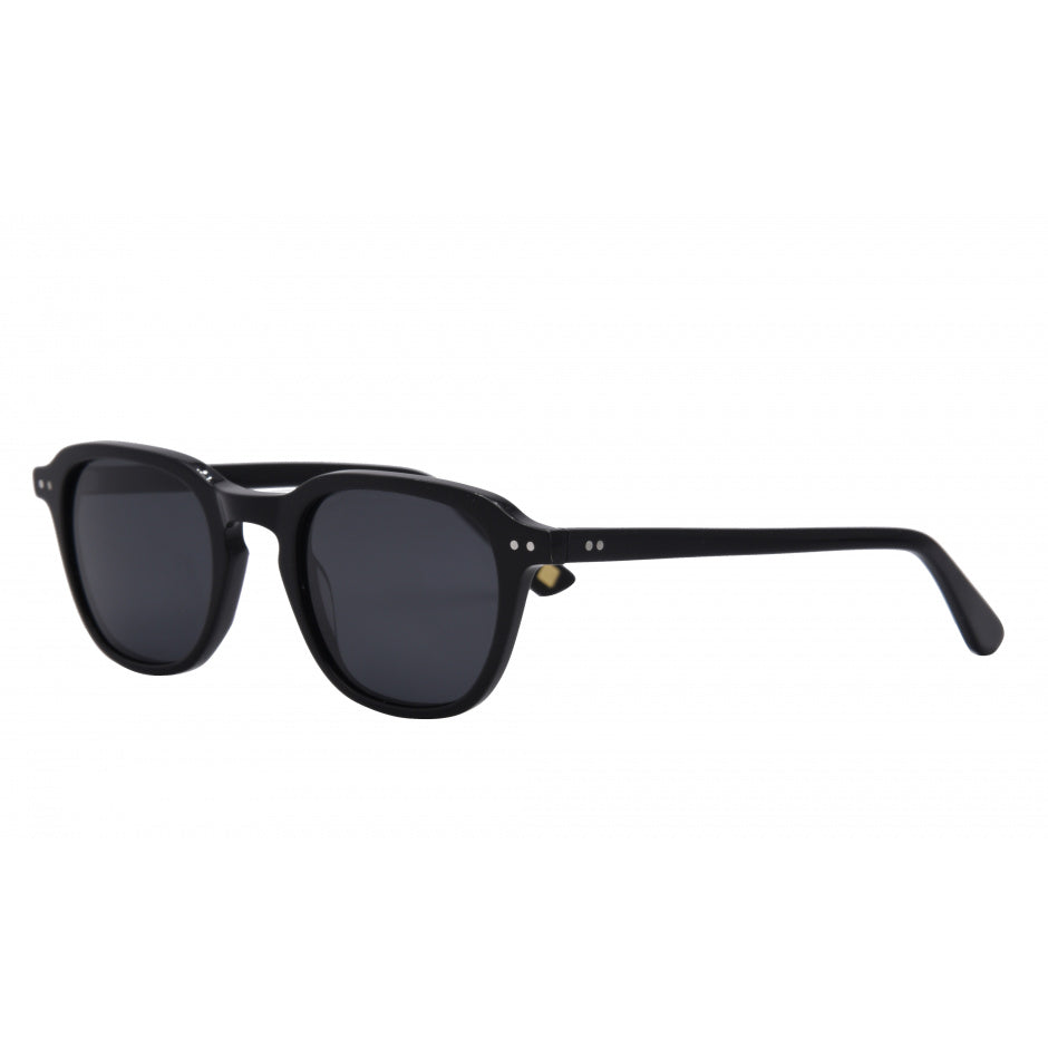 Black sunglasses on a white background.
BLACK / SMOKE POLARIZED LENS